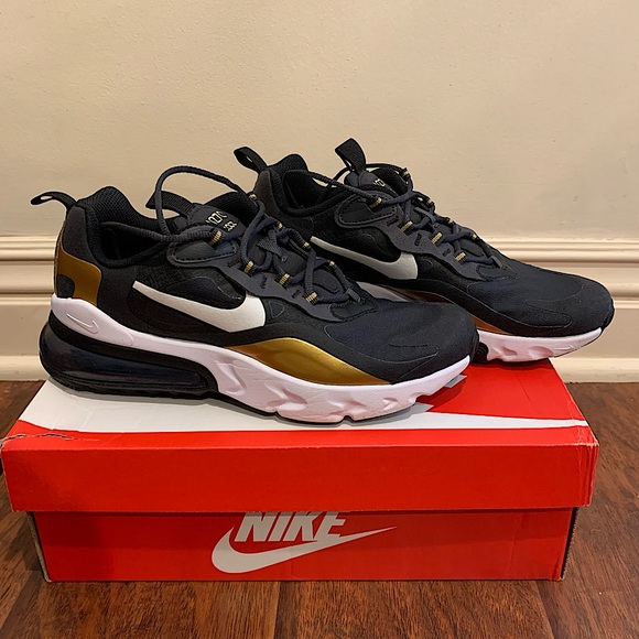 270 reacts all black